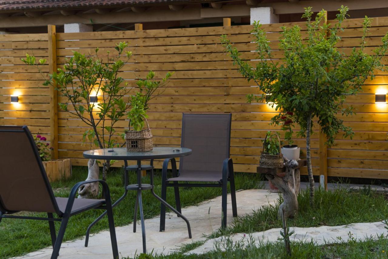 Burnelia Vacation House Lefkímmi Eksteriør billede